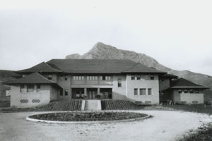 Photograph of Girls' Industrial School 1903-?